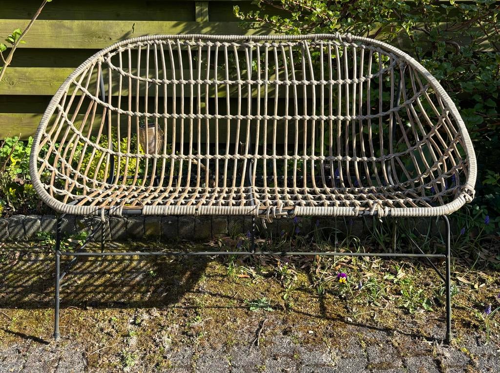 Tuinbank van rotan en metaal, Ophalen, Gebruikt, Rotan