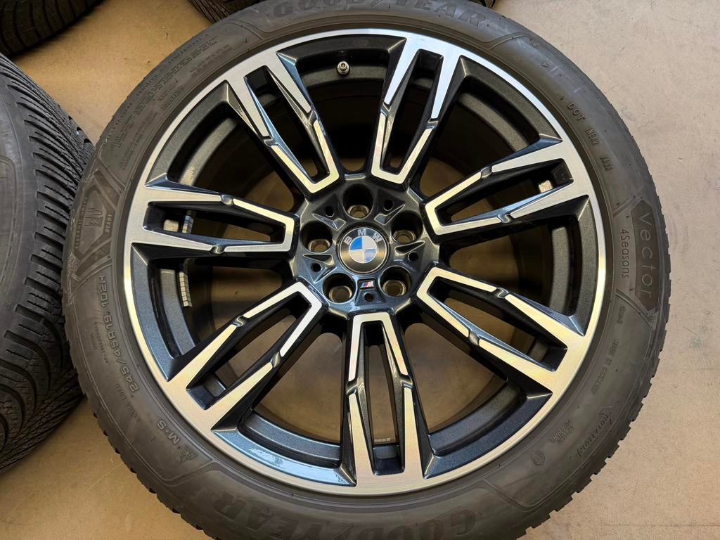 19 inch Origineel BMW 5 serie G60 G61 i5 velgen met banden, 19 inch, Banden en Velgen, Ophalen of Verzenden, All Season