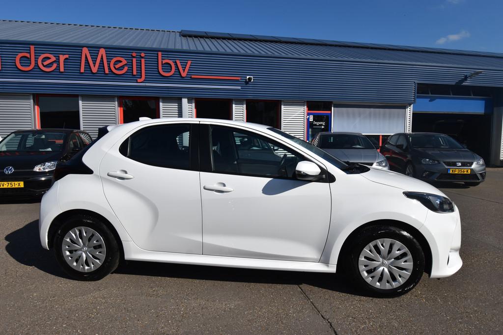 Toyota Yaris 1.5 Hybrid Active , CLIMATR , A UITRIJ CAM , NA, Gebruikt, 450 kg, Bedrijf, 26 km/l