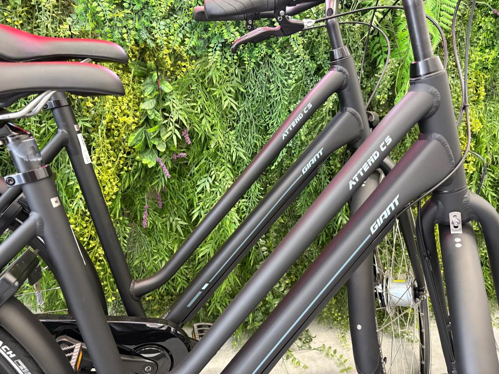 NIEUWE Set Giant Attend CS – Voorjaarsactie €549,99, Fietsen en Brommers, Pascallaan 66, 8218 NJ Lelystad, Versnellingen, Nieuw
