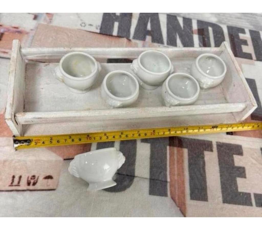 Vintage houten plankje met 6 eierdopjes eierdopje schaaltjes, Ophalen of Verzenden, Zo goed als nieuw, H, H