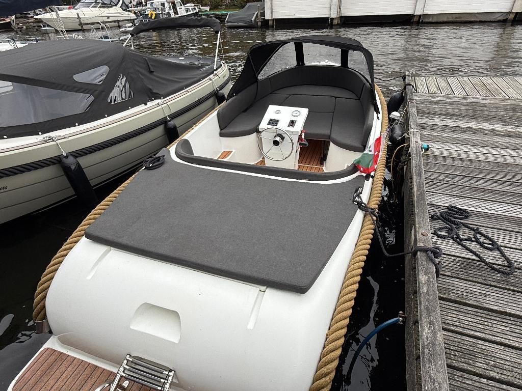 Scandex 600 Tender 2022 30pk incl trailer, Watersport en Boten, Ophalen, Zo goed als nieuw, 30 tot 50 pk, Snelvarend