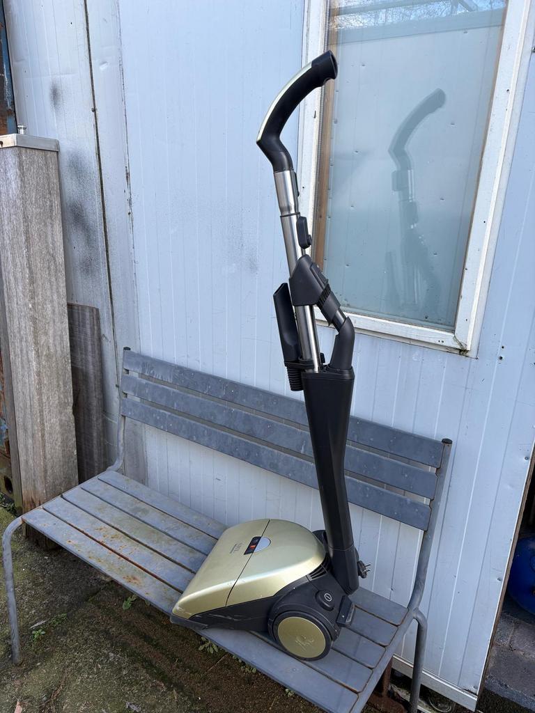 Vintage Arte Miele stofzuiger, Ophalen, Gebruikt, 1200 tot 1600 watt