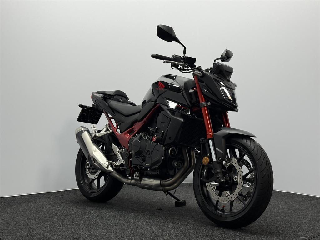 Honda CB 750 HORNET - foto 3