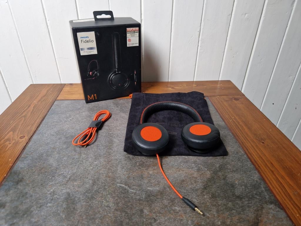 Philips Fidelio M1 'The Netherlands' koptelefoon, Ophalen of Verzenden, Philips