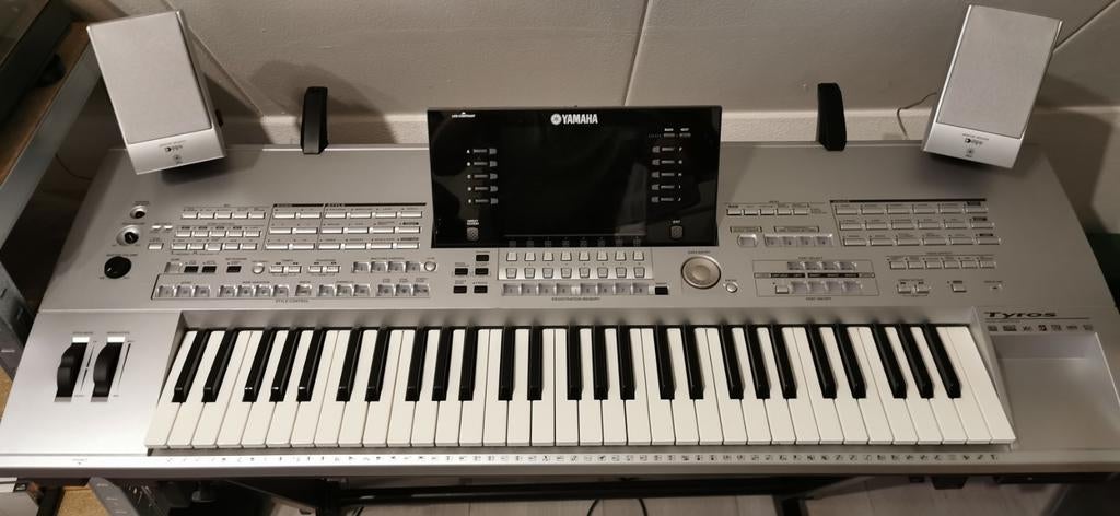 Yamaha Tyros 1, Muziek en Instrumenten, Keyboards, Ophalen, Gebruikt, 61 toetsen, Yamaha