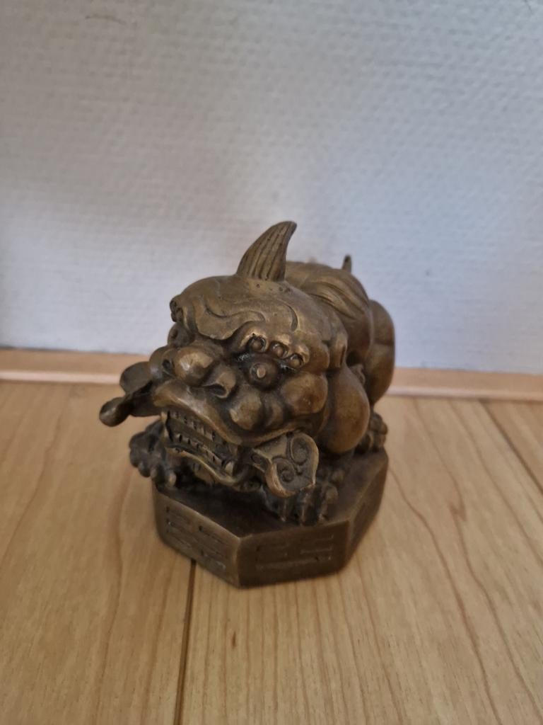 Bronzen foo dog met stempel, Ophalen of Verzenden