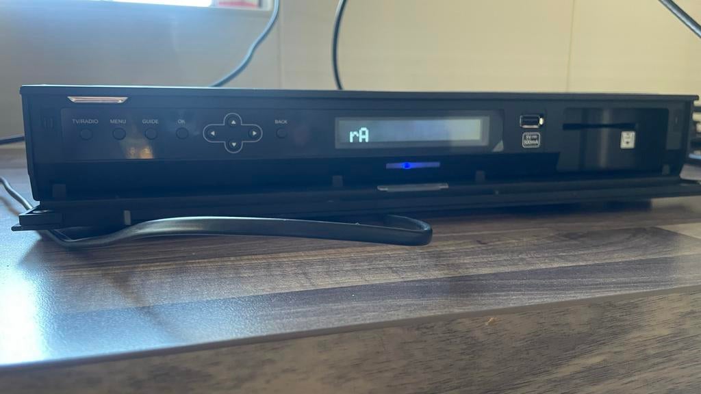 Humax iHDR-5200C/NL Decoder met afstandsbediening (gratis), Ophalen, Gebruikt, Harddiskrecorder