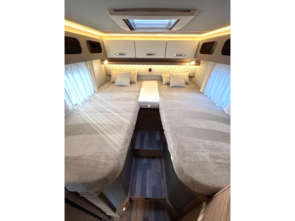 Weinsberg CaraCompact Pepper 600 MEG ENKELE BEDDEN FIAT 8, Winterisolatie, Ringverwarming, Fiat, Bedrijf