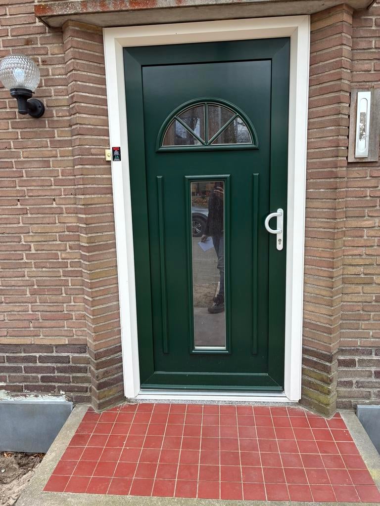 Geïsoleerde kunststof voordeur, Kunststof, Gebruikt, Deurkozijn, 150 tot 225 cm