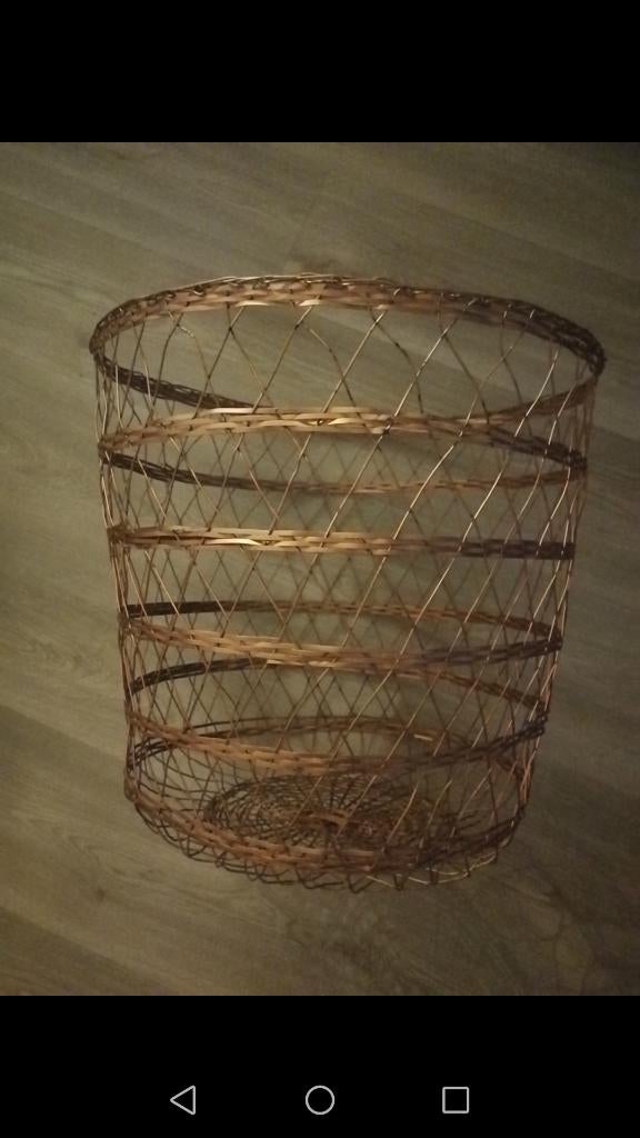 Sissyboy draadmand ronde metalen, Huis en Inrichting, Ophalen, Zo goed als nieuw
