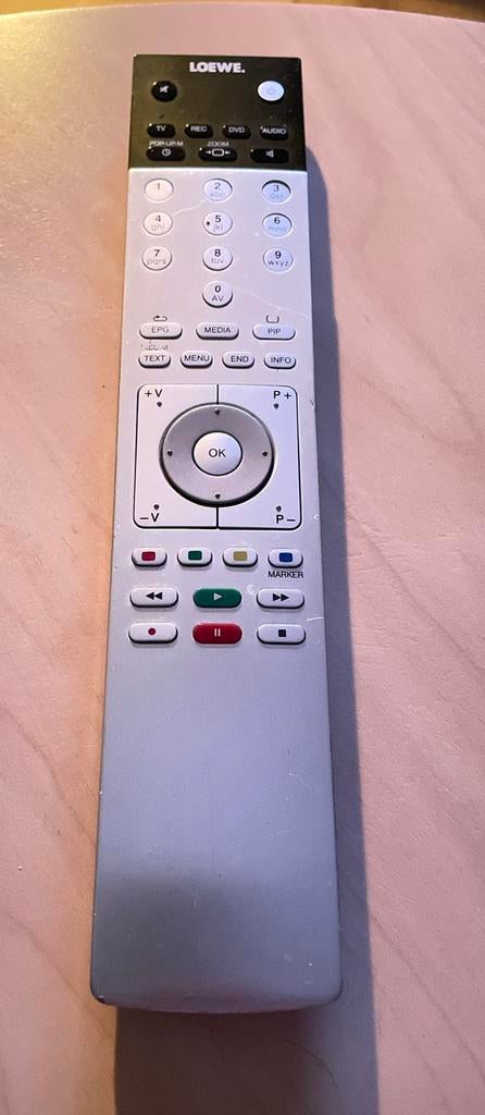 Loewe Assist 1 Aluminium Zilver Afstandsbediening, Ophalen of Verzenden, Gebruikt, Origineel, Tv