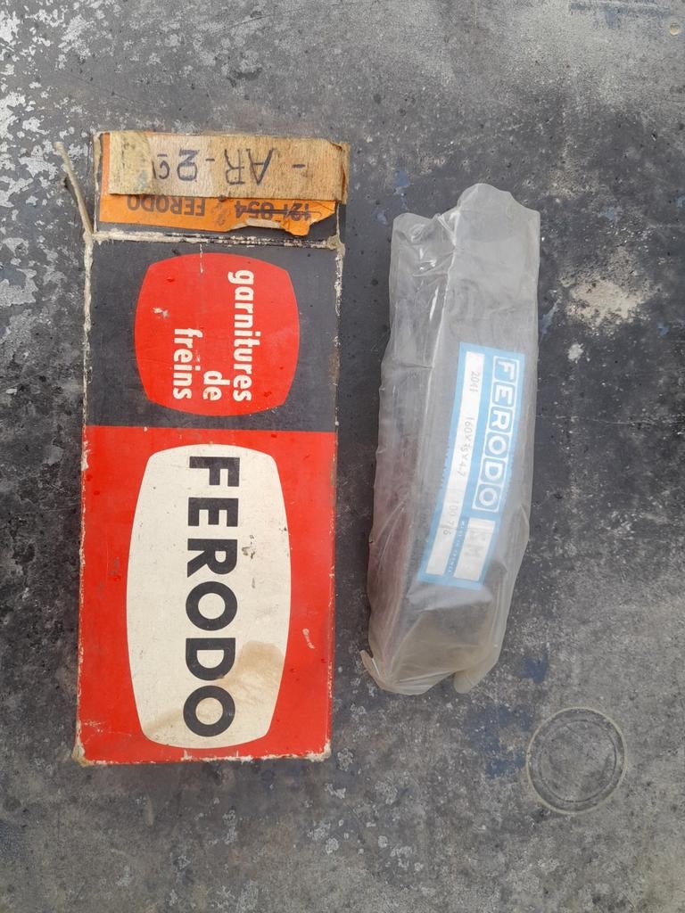 CITROËN  2cv A type , NOS set remvoeringen met klinknagels, Ophalen of Verzenden