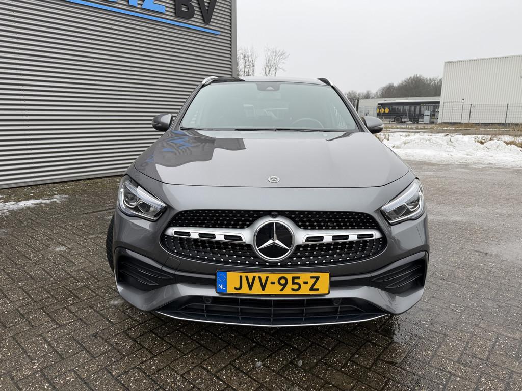 Mercedes-Benz GLA 250 225 PK 4MATIC AMG Line Panoramadak Ach, Gebruikt, 4 cilinders, Bedrijf, Vierwielaandrijving