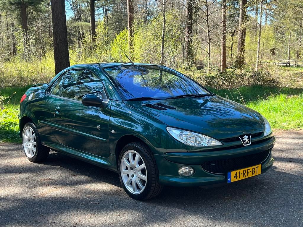 Peugeot 206 1.6 Roland Garros Cabrio, Voorwielaandrijving, 4 cilinders, Cabriolet, 4 stoelen