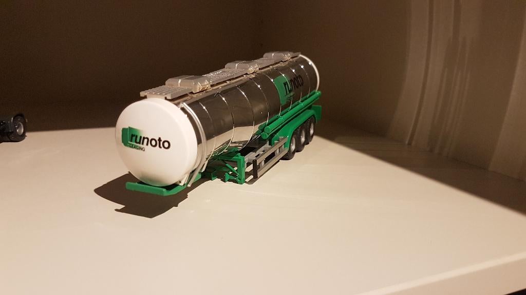 Tankoplegger loop of sloop, Hobby en Vrije tijd, Modelauto's | 1:50, Ophalen of Verzenden, Gebruikt, Bus of Vrachtwagen, Tekno