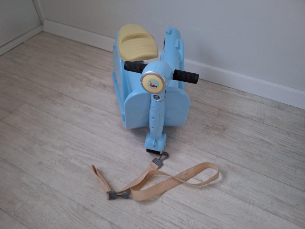 Te koop kinderkoffer/loopscooter ineen, Gebruikt, Hard kunststof, Minder dan 50 cm, Minder dan 35 cm