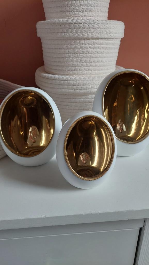 Drie wit gouden waxinelichtjehouders ei vorm, Huis en Inrichting, Ophalen, Overige materialen, Wit, Zo goed als nieuw