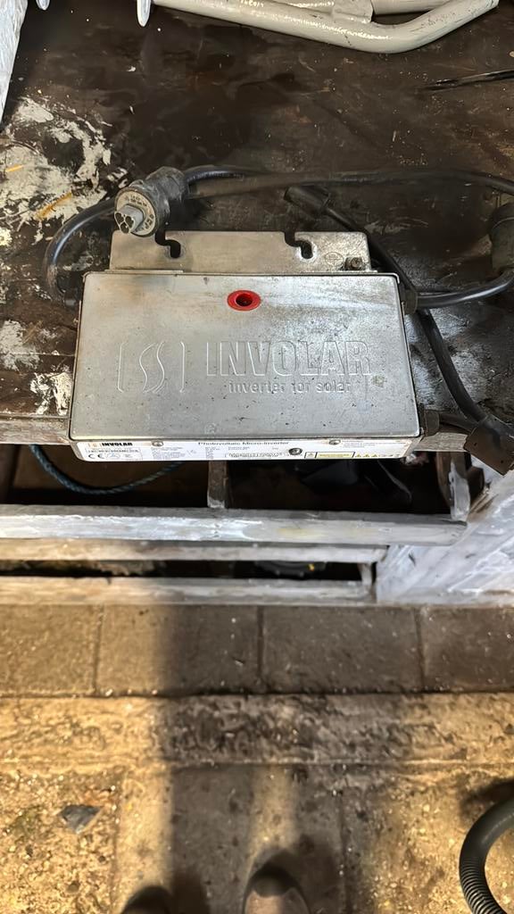 Involar micro-inverter met storing, Ophalen of Verzenden, Gebruikt, Overige typen