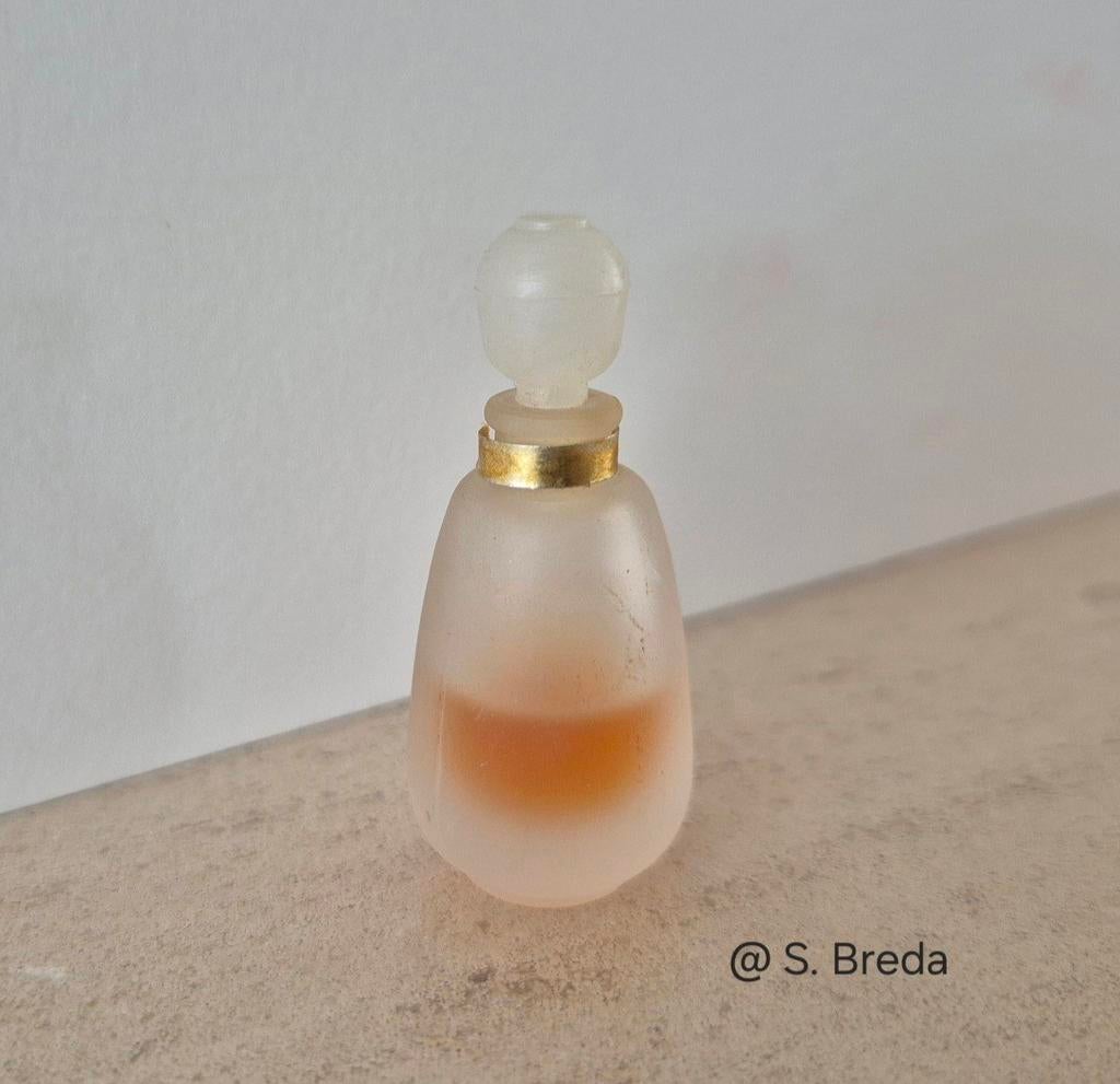 Estee Lauder - Private Collection - 2,5 ml Eau de parfum, Ophalen of Verzenden, Gebruikt, Miniatuur, Gevuld