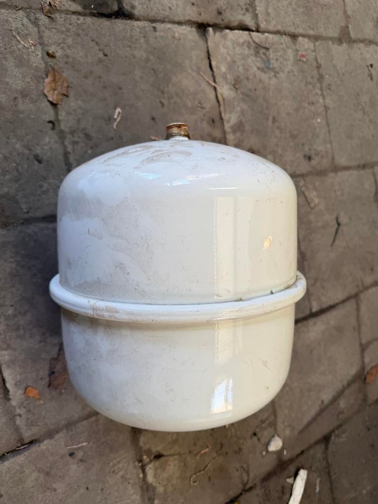 Gebruikt expansievat Reflex N 18 liter, Ophalen, 30 tot 80 cm, Gebruikt, Overige typen