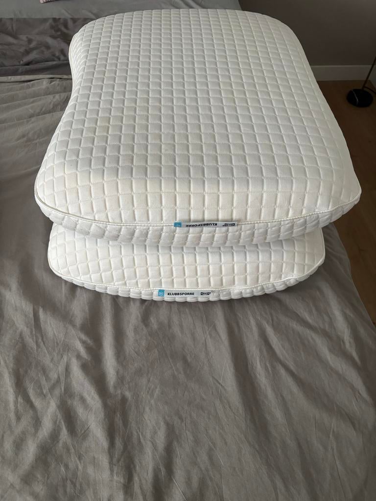 Ikea Klubsporre kussens - nauwelijks gebruikt, Huis en Inrichting, Woonaccessoires | Kussens, Ophalen, Zo goed als nieuw, Wit
