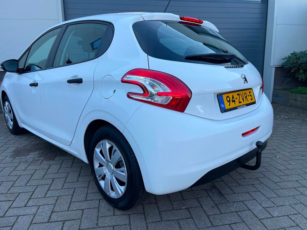 Peugeot 208 1.2 VTi Access/Volledig onderhouden/Cruise-c/Ele, Voorwielaandrijving, Euro 5, Gebruikt, 31 €/maand