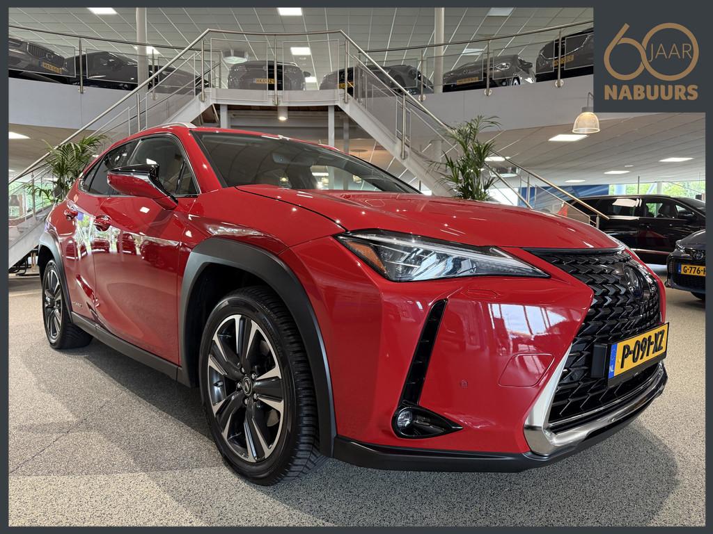 Lexus UX 250h AWD Executive Line, President pack, Mark Levin, Auto's, Lexus, Automaat, 12 maanden, Adaptive Cruise Control, Gebruikt