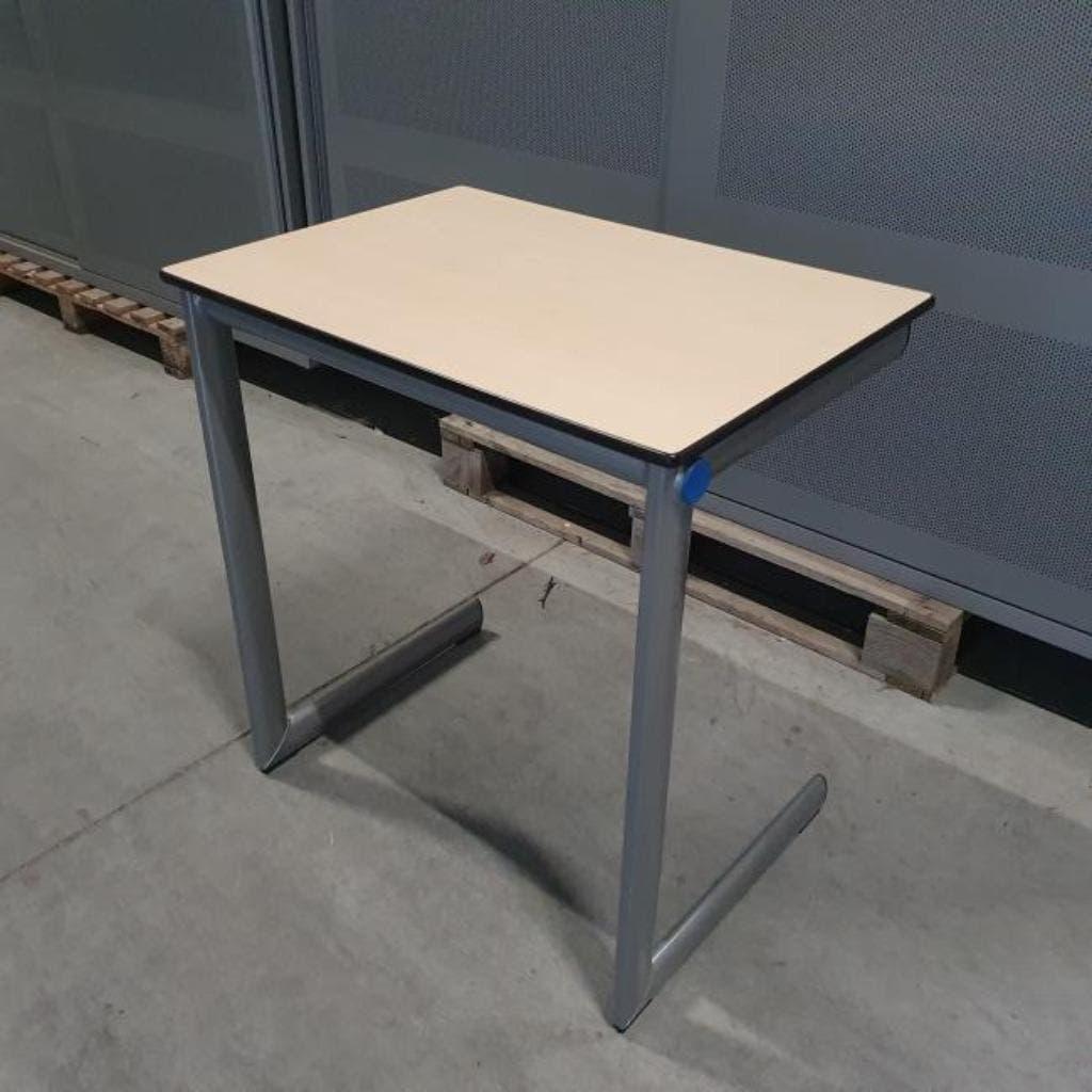 Diverse kleine werkplekken bureaus schooltafels, Ophalen, Gebruikt, Ahrend