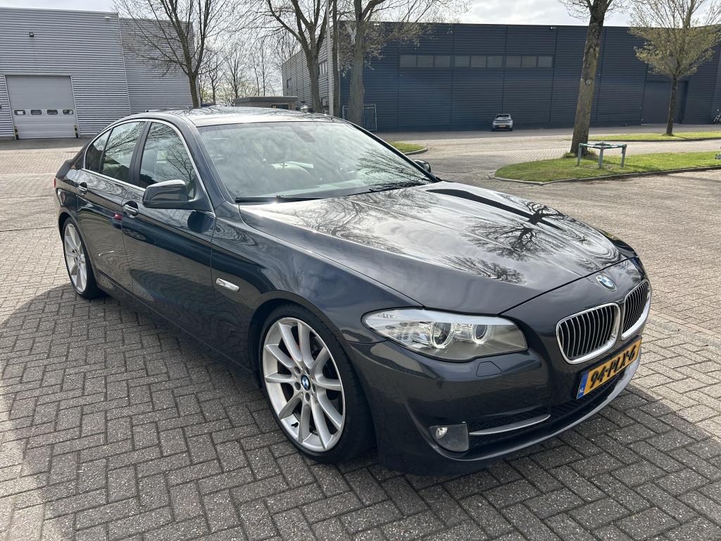 BMW 5 Serie 523i High Executive 204PK LEER STOELVW NAP!, Auto's, Euro 5, Gebruikt, 2000 kg, 2996 cc