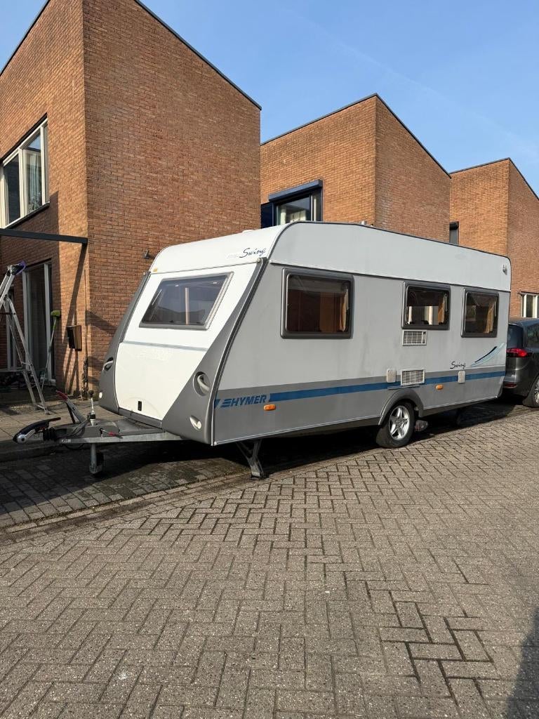 Eriba Swing caravan, Caravans en Kamperen, Schokbreker, Particulier, Dwarsbed, 5 tot 6 meter