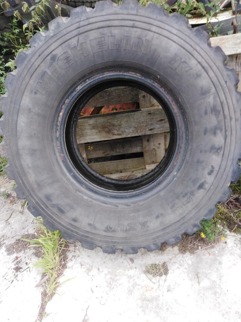 partij banden unimog 20 inch, Auto-onderdelen, Banden en Velgen, Overige, Gebruikt, Ophalen of Verzenden, All Season