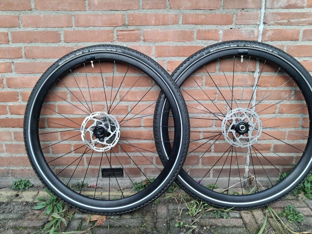 Wielset MTB met "straatbanden", Fietsen en Brommers, Fietsonderdelen, Wiel, Gravelbike, Ophalen of Verzenden, Zo goed als nieuw