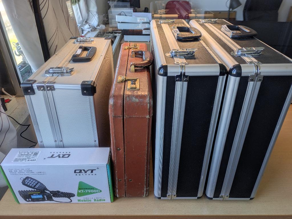 Portofoon set, Ophalen, 5 tot 15 km, Zo goed als nieuw, Portofoon of Walkie-talkie