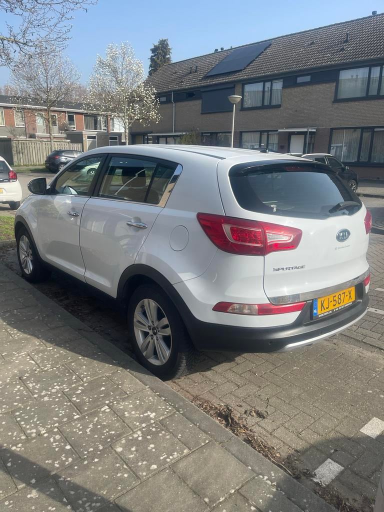 Kia Sportage 1.6 GDI 2WD 2012 Wit km 172959, Auto's, Kia, Voorwielaandrijving, 15 km/l, 1280 kg, 1591 cc