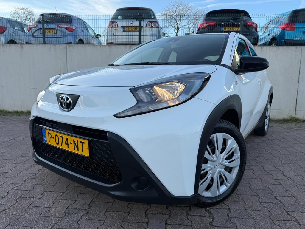 Toyota Aygo X 1.0 VVT-i MT Play/CARPLAY/CRUISE/NL AUTO/CAMER, Stof, Gebruikt, 920 kg, 4 stoelen