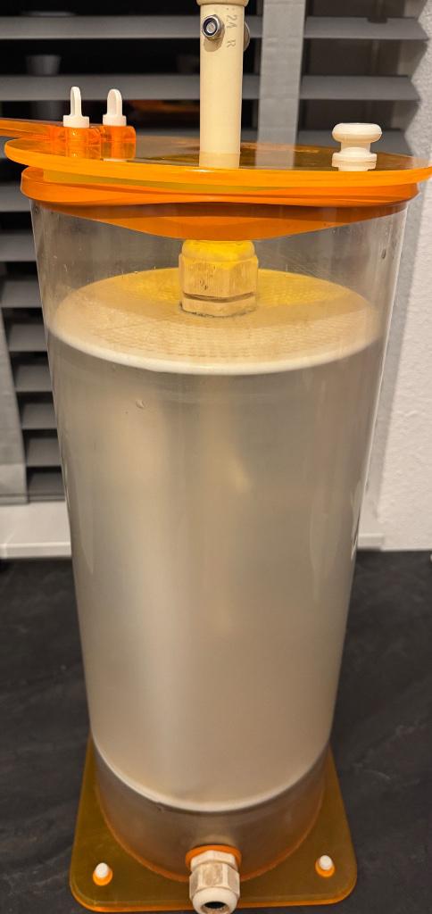 KZ zeovit reactor L compleet met pomp, Ophalen of Verzenden, Leeg aquarium