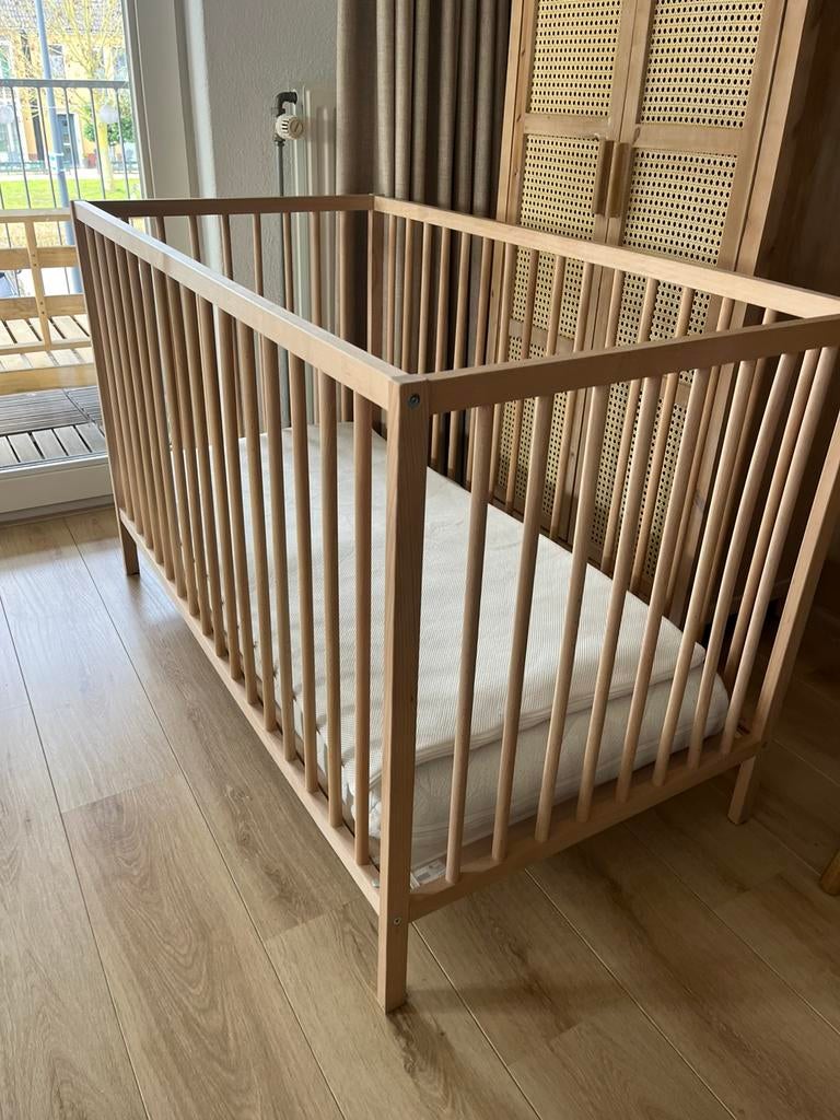 Ikea Sniglar Ledikant met matras, Ophalen, Zo goed als nieuw, Ledikant