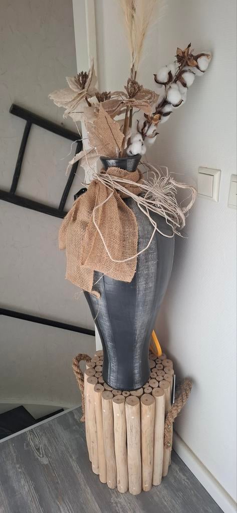 Mooie zware vaas te koop, Ophalen, Steen, Overige kleuren, 50 tot 75 cm