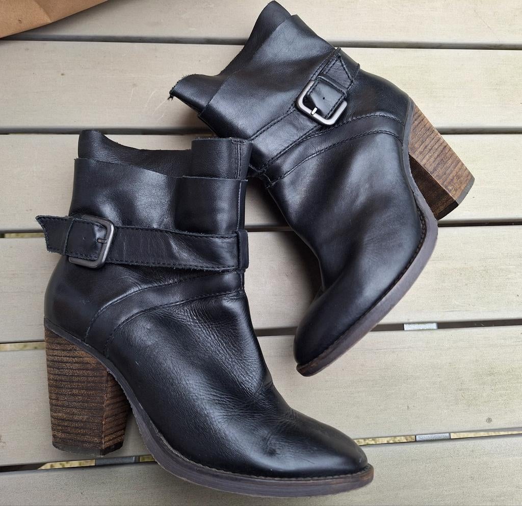 Zwart leren enkellaarsjes mt 38, Ophalen of Verzenden, Zo goed als nieuw, Zwart