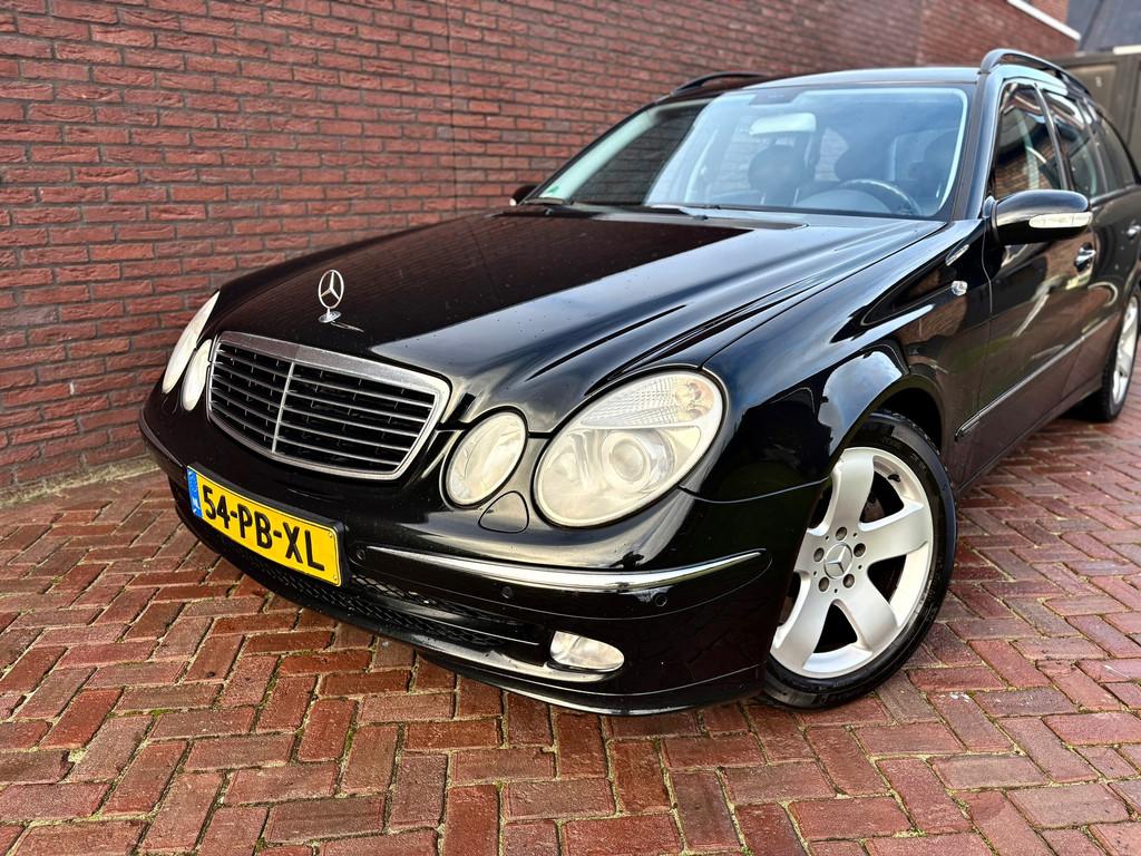 Mercedes-Benz E-klasse Combi 500 Avantgarde Aut 7G Trekhaak, Auto's, Automaat, Achterwielaandrijving, Gebruikt, Zwart
