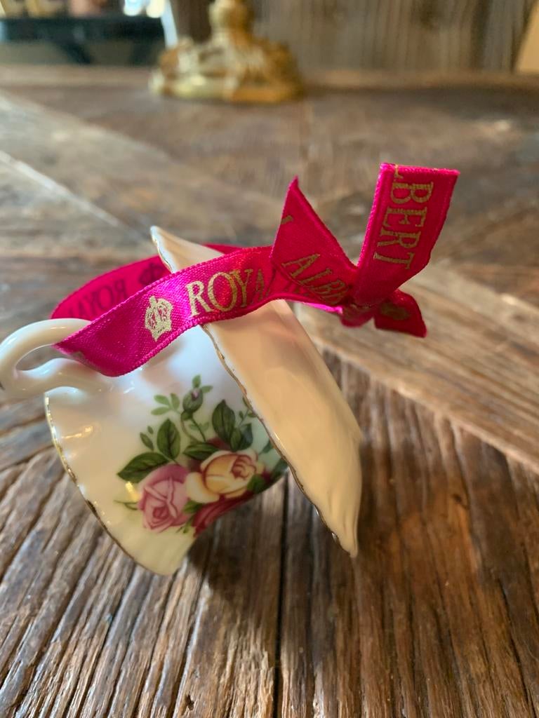 Royal Albert Old Country Roses Kop en Schotel kerst Ornament, T, Ophalen of Verzenden, Zo goed als nieuw, N