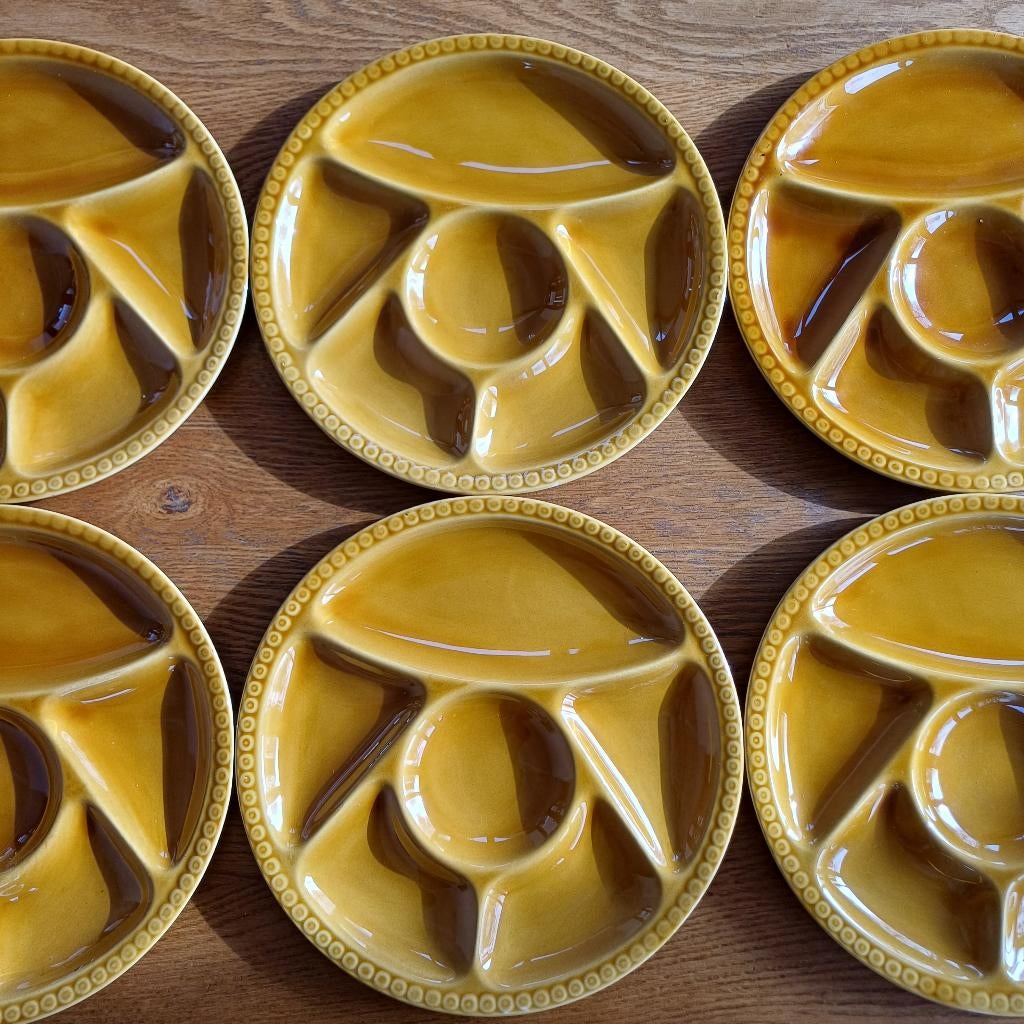 Set van 6 vintage fondueborden, Huis en Inrichting, Keuken | Servies, Gebruikt, Keramiek, Onbekend, Ophalen of Verzenden