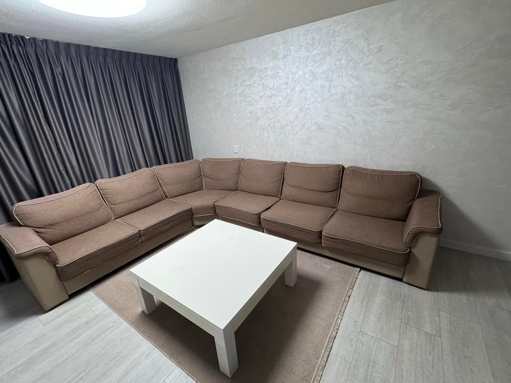 Comfortabele hoekbank te koop in Den Haag, Huis en Inrichting, Banken | Bankstellen, Gebruikt, Hoekbank, 300 cm of meer, 75 tot 100 cm