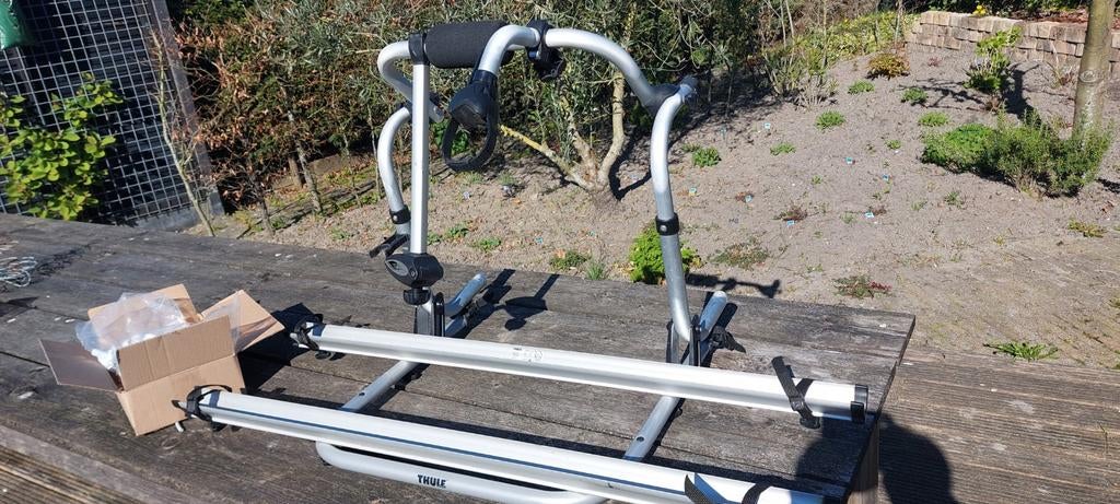 Thule fietsendrager voor 2 fietsen voor caravan of camper, Caravans en Kamperen, Camper-accessoires, Ophalen, Gebruikt
