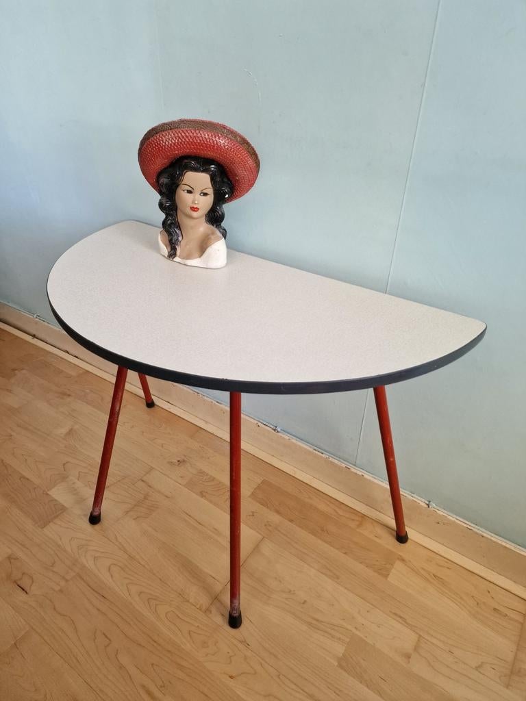 Vintage Mid Century wand tafel half rond, Huis en Inrichting, Tafels | Sidetables, Gebruikt, 25 tot 50 cm, 50 tot 100 cm, Kunststof