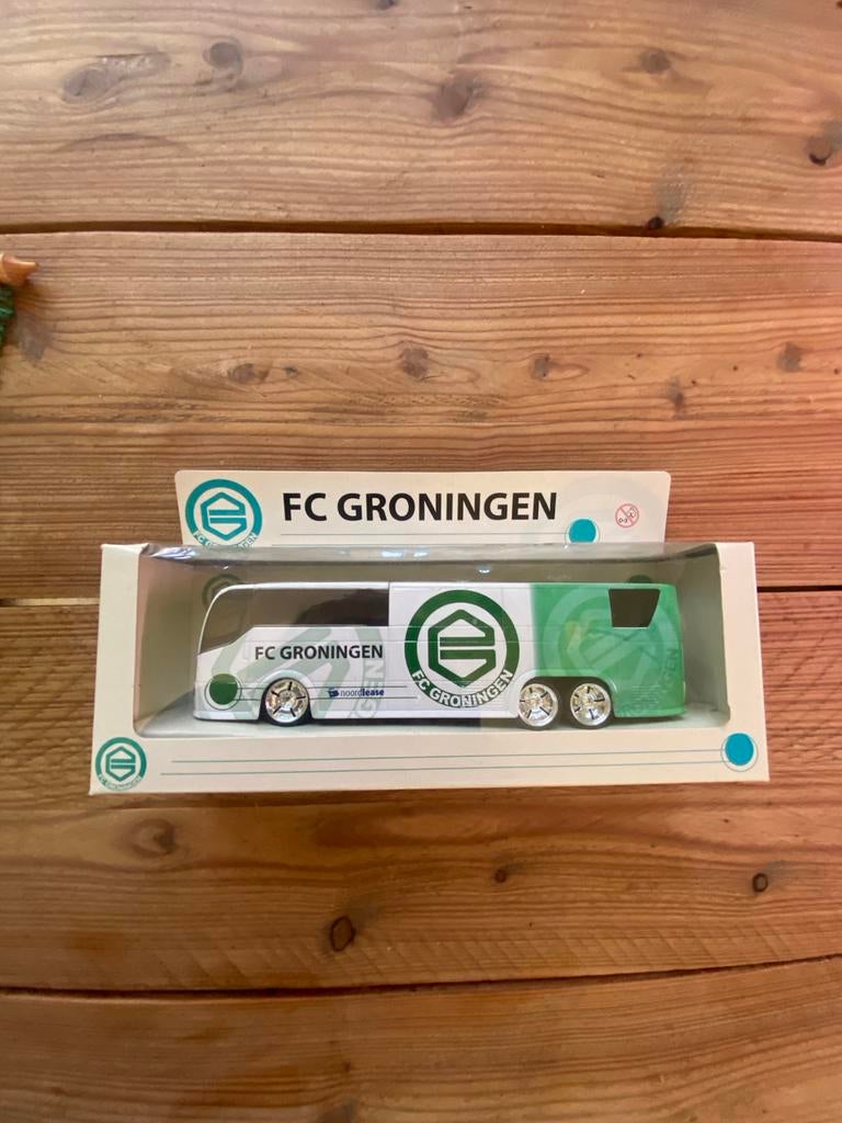 FC Groningen Bus en Vaantje - Nieuw in verpakking, Overige merken, 1:50 of kleiner, Overige typen, Nieuw