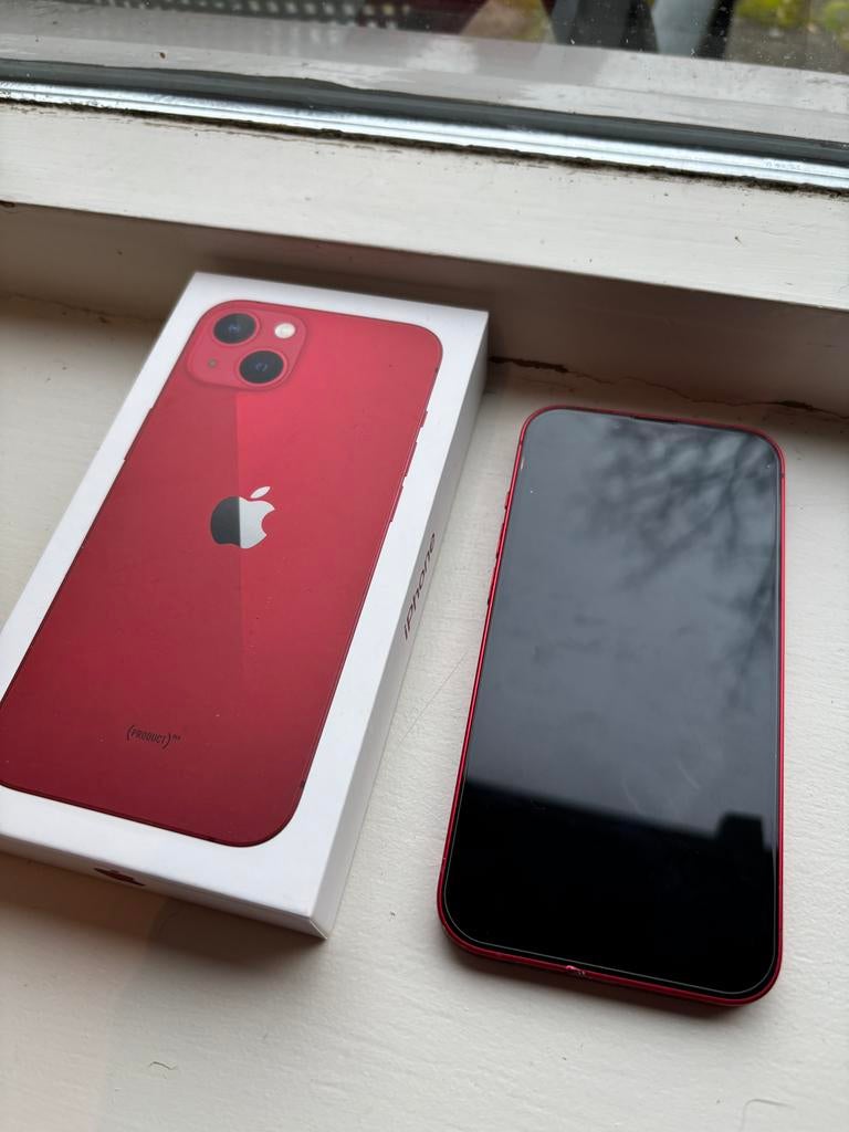 Iphone 13 rood met oplader en glas schermpje er op, 128 GB, IPhone 13, Ophalen of Verzenden, Zo goed als nieuw