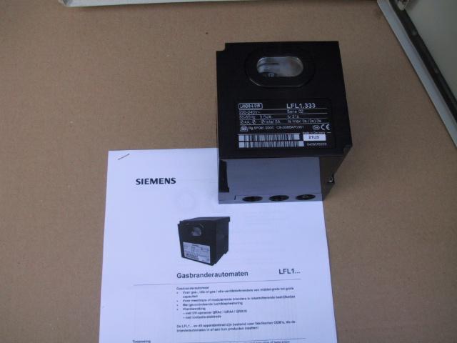 Gas branderautomaat Landis & Gyr Siemens LFL1.333 z.g.a.n., Minder dan 30 cm, Overige typen, Minder dan 60 cm, Ophalen of Verzenden