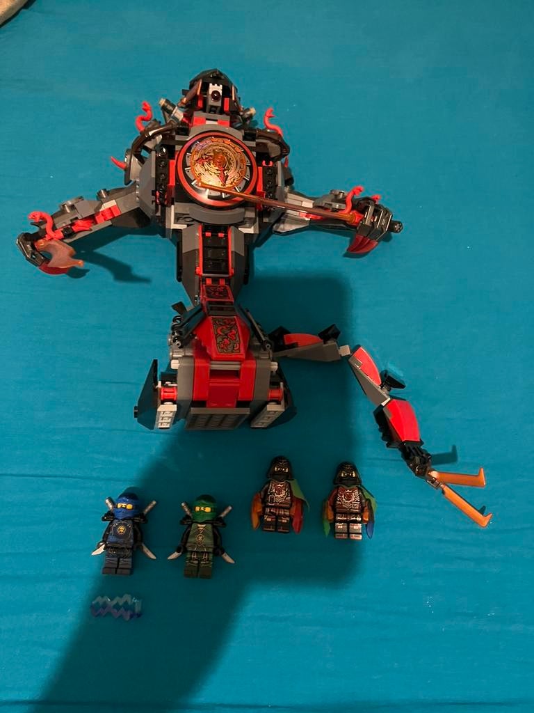 Iron doom, Ophalen of Verzenden, Zo goed als nieuw